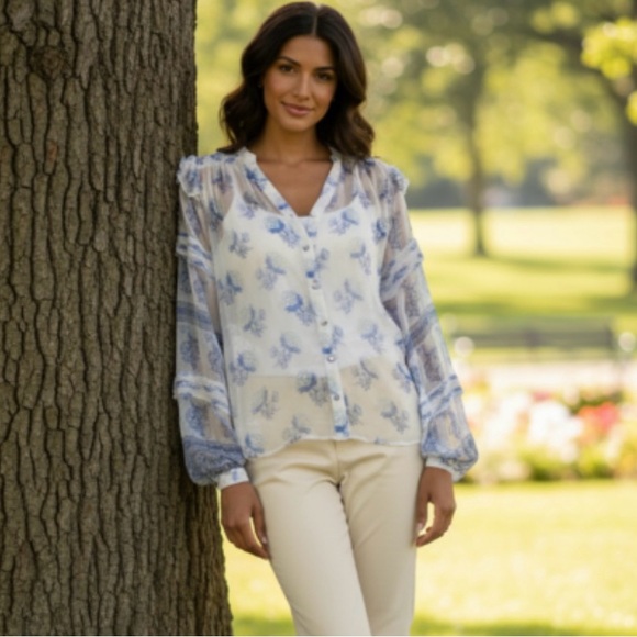 HEMANT & NANDITA Tops - HEMANT AND NANDITA Blue/White Boho Top With Camisole Size Large $275